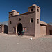 In mezzo al deserto si trova questa chiesetta isolata in adobe, Iglesia nuestra sra del Andacollo, del XIX secolo